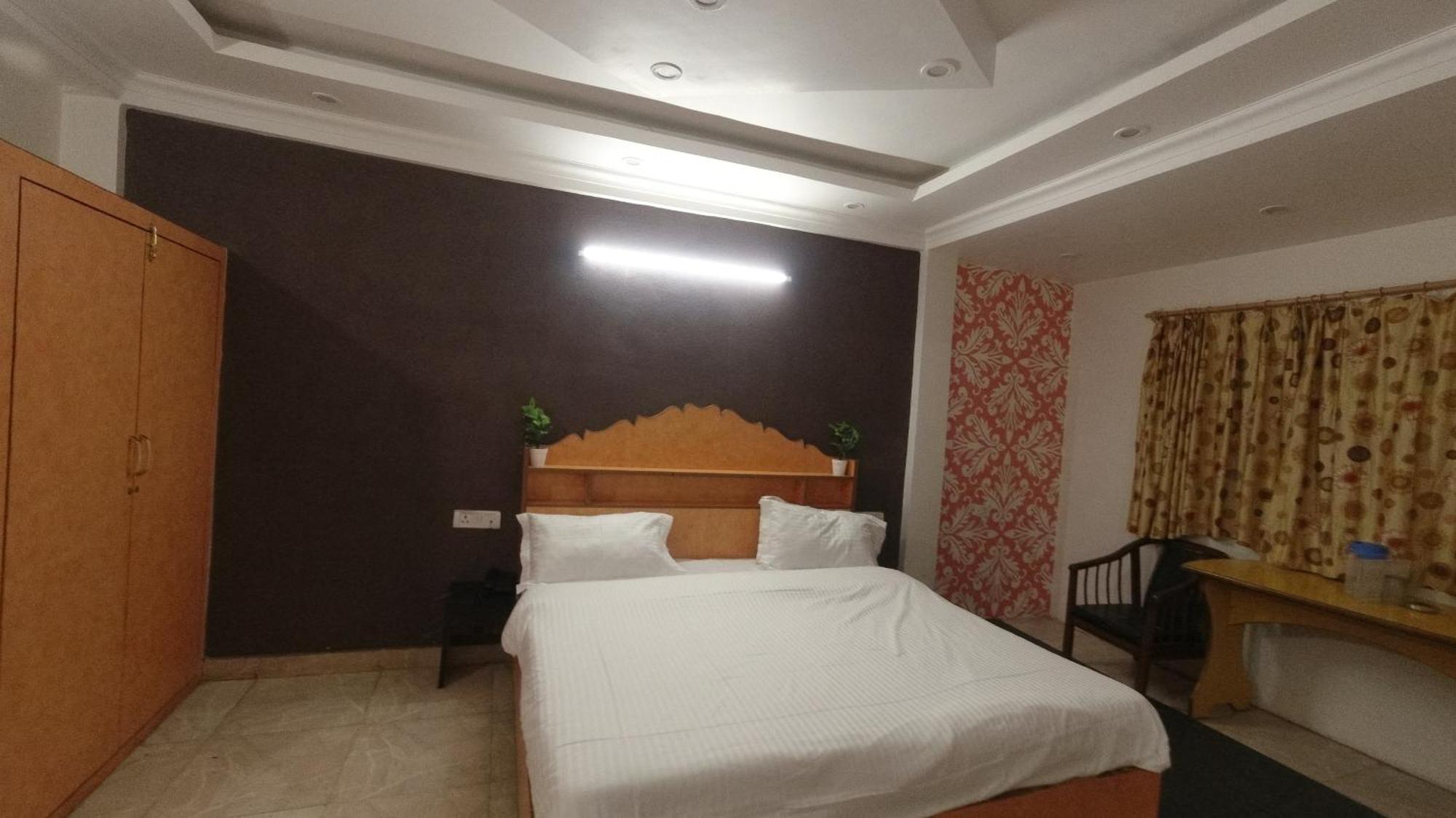 Shingar Hotel Mussoorie Mallroad Extérieur photo